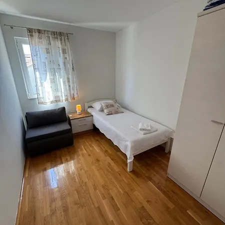 Garden View Apartman Makarska