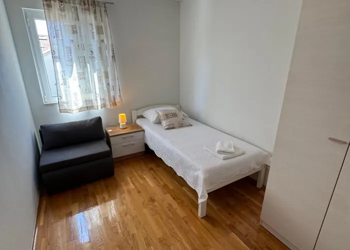 Garden View Апартаменты Макарска